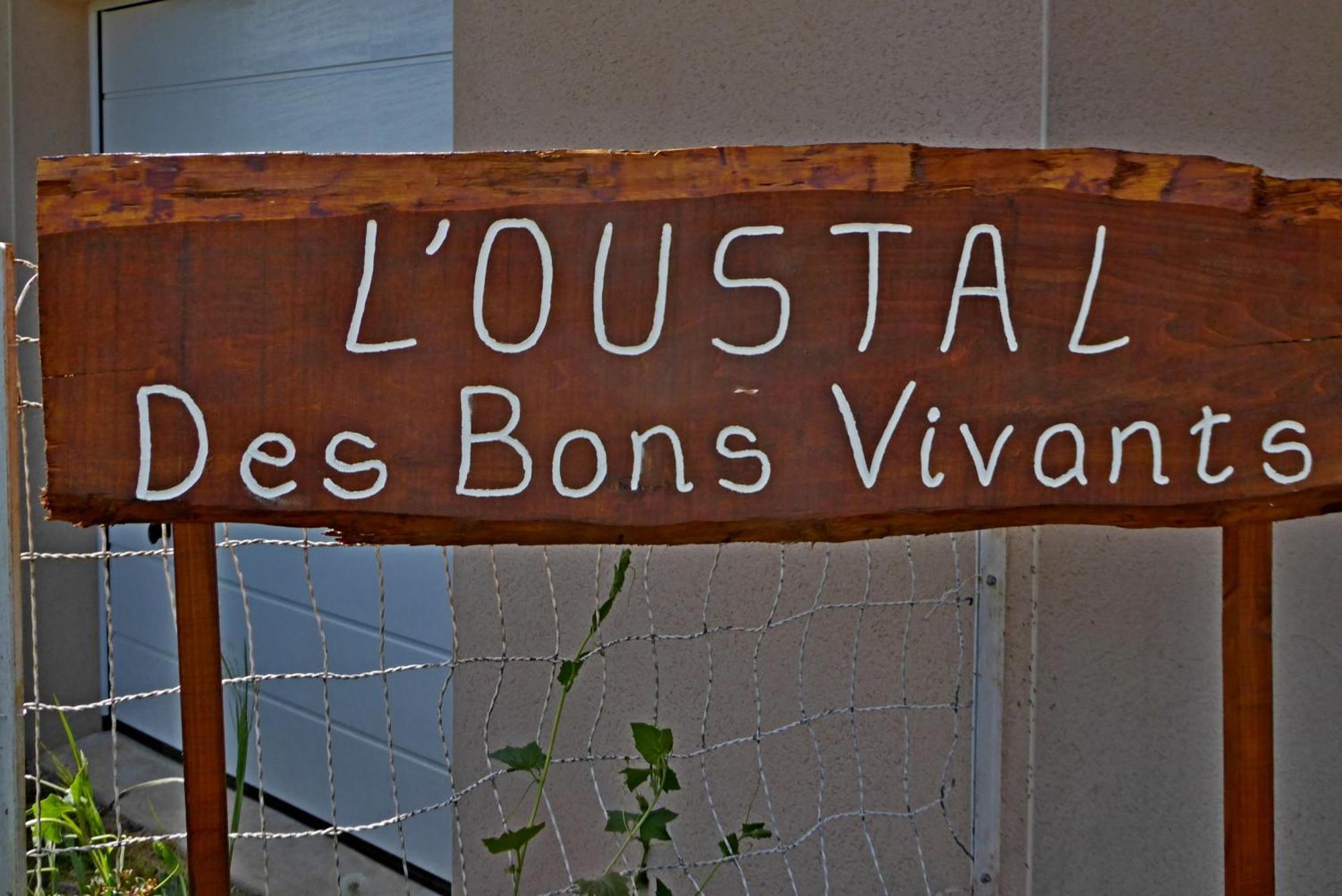 L'Oustal Des Bons Vivants Conques-en-Rouergue Esterno foto